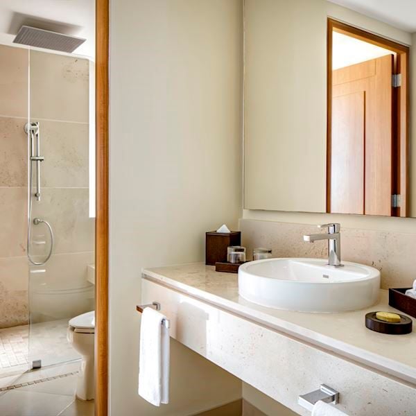 Bath amenities Grand Terrace